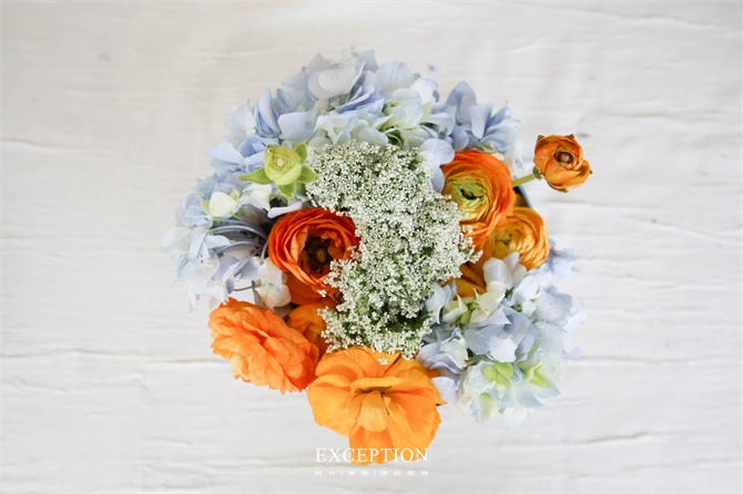 【幾分鐘.軟裝課堂】她用3分鐘搞定一個(gè)浪漫花球，就憑這些？-別墅設(shè)計(jì),軟裝設(shè)計(jì),室內(nèi)設(shè)計(jì),豪宅設(shè)計(jì),深圳例外軟裝設(shè)計(jì)公司