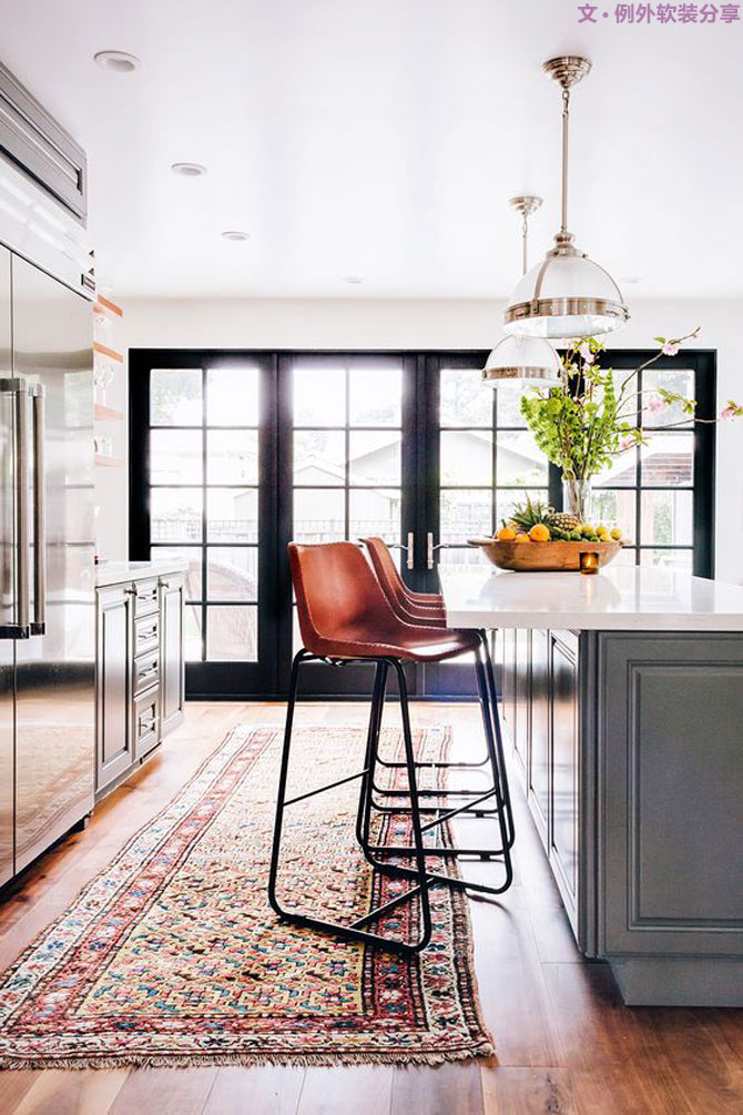 家里裝修太簡(jiǎn)單不夠時(shí)尚？一張地毯全搞定！-別墅設(shè)計(jì),軟裝設(shè)計(jì),室內(nèi)設(shè)計(jì),豪宅設(shè)計(jì),深圳例外軟裝設(shè)計(jì)公司