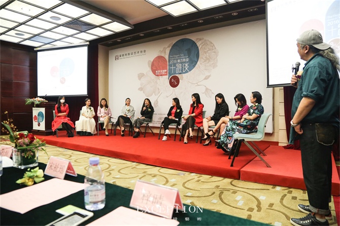 “十雅”魅力綻放，你們注意到女神手上的藍色錦魚了嗎？-別墅設(shè)計,軟裝設(shè)計,室內(nèi)設(shè)計,豪宅設(shè)計,深圳例外軟裝設(shè)計公司