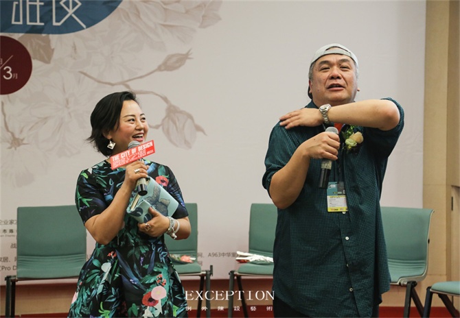 “十雅”魅力綻放，你們注意到女神手上的藍色錦魚了嗎？-別墅設(shè)計,軟裝設(shè)計,室內(nèi)設(shè)計,豪宅設(shè)計,深圳例外軟裝設(shè)計公司